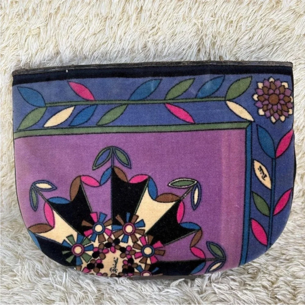 Emilio Pucci Vintage Clutch Bag Velour Blue Floral Patterned and Multicolor‎ Bag